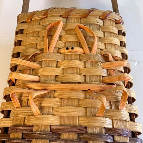 Wicker Hanging Wall Basket Brown Made in Alaska Signed with a Crab - Picture 3 of 8